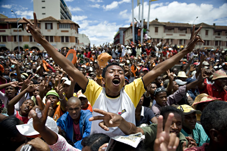 Demonstrators march on the presidential palace. (AFP/Walter Astrada)