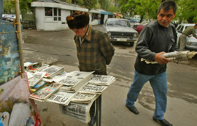 A man peruses newspapers in Dushanbe. (Reuters)