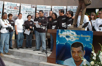 Homenaje al periodista asesinado Armando Rodríguez. (El Diario)