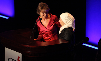 CPJ board member Kati Marton presents a 2010 International Press Freedom Award to Nadira Isayeva. (Getty/Michael Nagle)