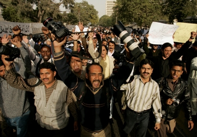 Pakistani journalists demonstrated in January after the killing of TV reporter Wali Khan Babar in Karachi. (AP/Shakil Adil)