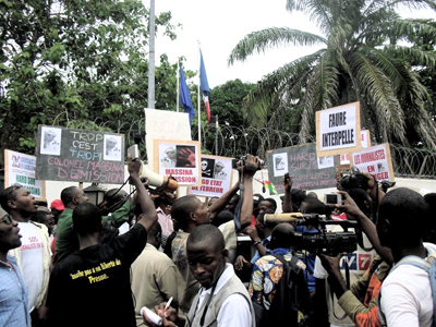 Togolese journalists at Saturday's protest. (Sylvio Combey)