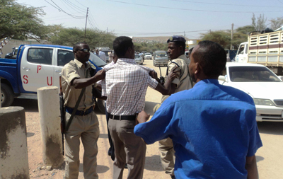 Waheen reporter Saleban Abdi Ali was harassed by Special Protection Unit officers. (NUSOJ)
