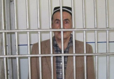 Tajik journalist Makhmadyusuf Ismoilov was convicted on insult charges in October, but was released from prison. He is banned from all journalistic work for three years. (RFE/RL Radio Ozodi)