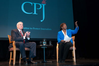 Gwen Ifill, right, interviewed Dan Rather about the role of information in a free society and the state of American journalism. (Jeremy Bigwood)