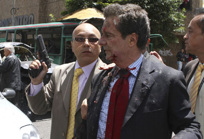 Colombian radio host and former Minister Fernando Londoño was the apparent target of a bomb in Bogotá Tuesday. (Reuters/Fredy Builes)