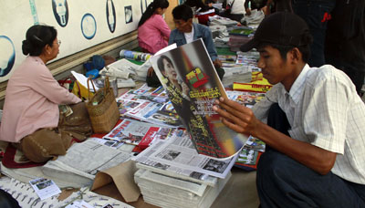 Two weekly news publications have been suspended indefinitely in Burma. (AP/Khin Maung Win)