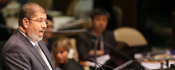 Egyptian President Mohamed Morsi addresses world leaders at the United Nations. (AFP/Spencer Platt)