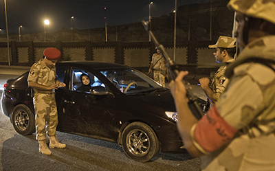 Checkpoints like the one above have been set up all over Egypt. (AFP/Khaled Desouki)