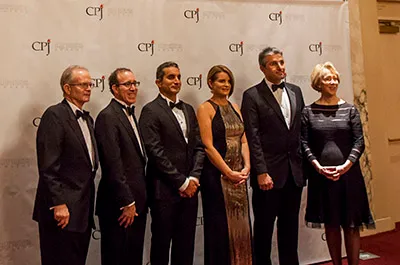 From left: CPJ awardee Paul Steiger, CPJ Executive Director Joel Simon, CPJ awardees Bassem Youssef, Janet Hinostroza, and Nedim Şener, and CPJ chairman Sandra Mims Rowe. (Getty Images/Michael Nagle)