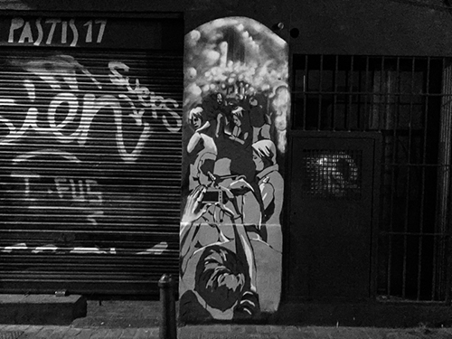 Graffiti de un fotógrafo en Valencia, España, donde el CPJ participó en un evento que se centró en la lucha contra la censura y la vigilancia. (Geoffrey King)