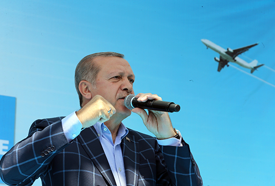 Turkish President Recep Tayyip Erdogan addresses a rally in the southeastern city of Diyarbakir, Turkey, May 28, 2016. (Presidential Press Service/AP)