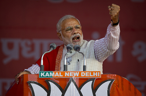 Narendra Modi addresses the crowd at an election rally in February 2015. Fighting corruption was a key platform of the prime minister’s campaign. (AP/Saurabh Das)