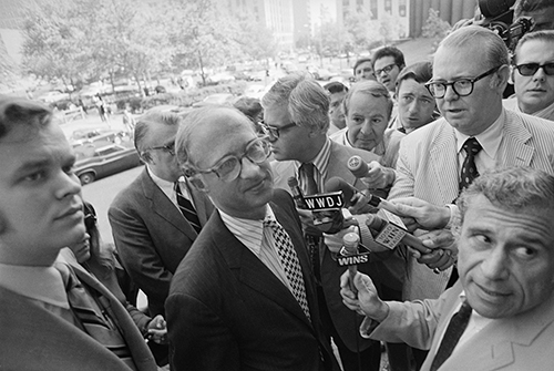 Reporters surround James Goodale as he arrives for a court hearing on The New York Times in 1971. The First Amendment attorney has represented The New York Times in landmark cases that helped shape legal protection for journalists. (AP/Davis)