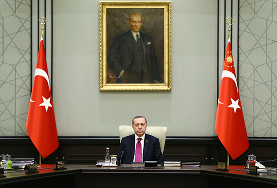 Turkish President Recep Tayyip Erdoğan chairs a meeting of the National Security Council in Ankara, January 31, 2017. (Kayhan Ozer/Presidential Press Service/Pool via AP)