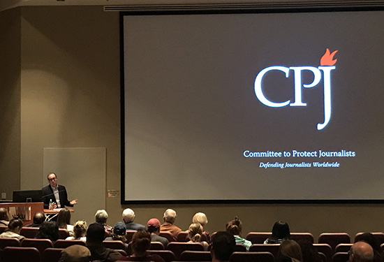 CPJ Executive Director Joel Simon speaks about press freedom in the U.S. and around the world at Western Kentucky University. (CPJ/Kerry Paterson)