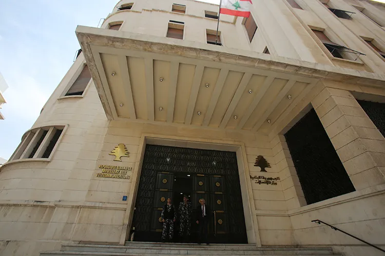 Police guard Lebanon's Ministry of Telecommunications in this April 14, 2014, file photo. (Reuters/Sharif Karim)
