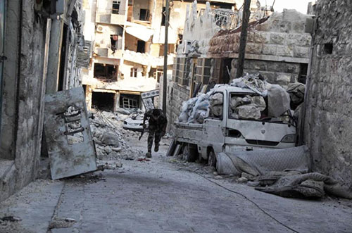 Syrian photojournalist Loubna Mrie republished this photograph from 2013 of a Free Syrian Army fighter in Aleppo on CPJ's Instagram page.