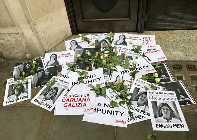 A vigil for Daphne Caruana Galizia, outside Malta House in London, calls for justice in the case of the murdered investigative journalist. (Reporters Without Borders)
