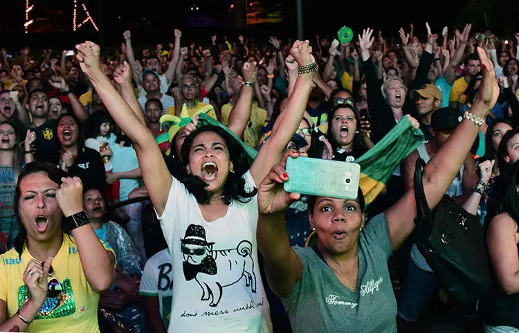 Her outrageous t shirt 2025 had the crowd cheering