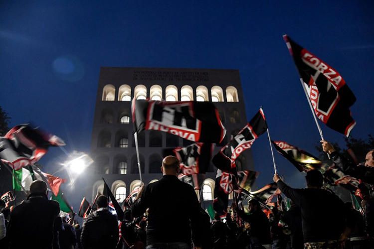 Italian journalists harassed and assaulted by far-right extremists