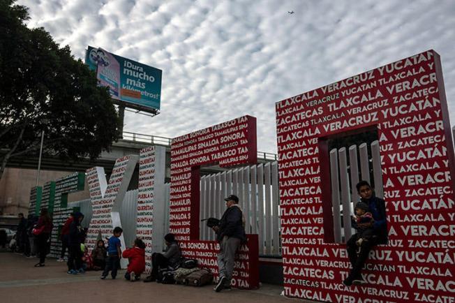The El Chaparral crossing port at the US-Mexico border, in Tijuana, Mexico, on January 29. Mexico's border agents denied entry to at least two international journalists covering the migrant caravan. (AFP/Guillermo Arias)