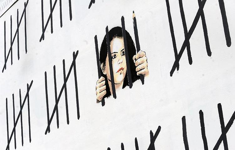 A Banksy mural of Turkish journalist Zehra Doğan, in New York. Doğan was freed this week after completing her prison sentence. (AP/Dennis Van Tine/STAR MAX/IPx)