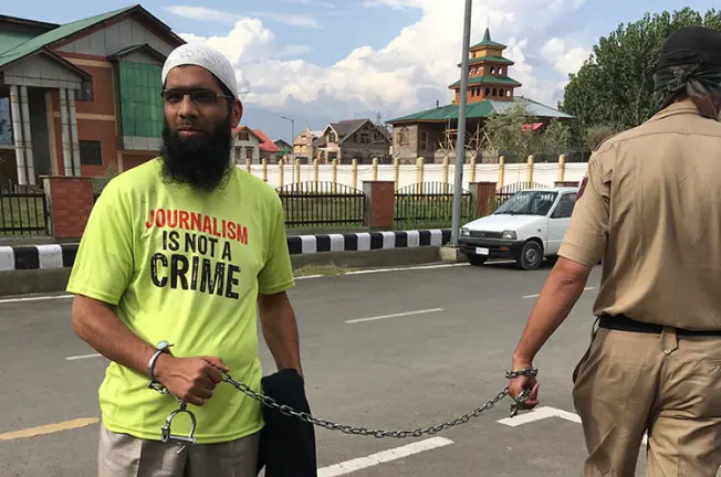 Journalist Aasif Sultan is seen outside Saddar Court in Srinagar, Jammu and Kashmir, on September 8, 2018. (Photo by Muzamil Mattoo)