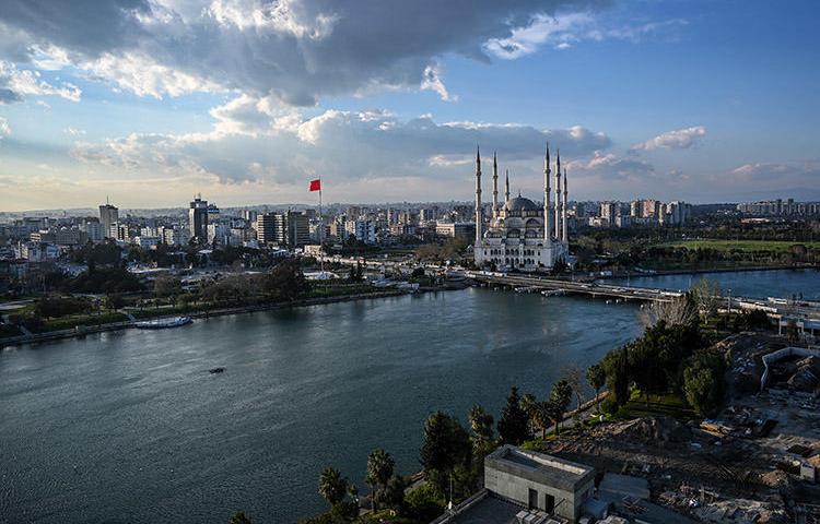 The Seyhan river in Adana, pictured on March 17, 2019. An unidentified gunman shot a journalist in the leg in the Turkish city, on May 24. (AFP/Ozan Kose)