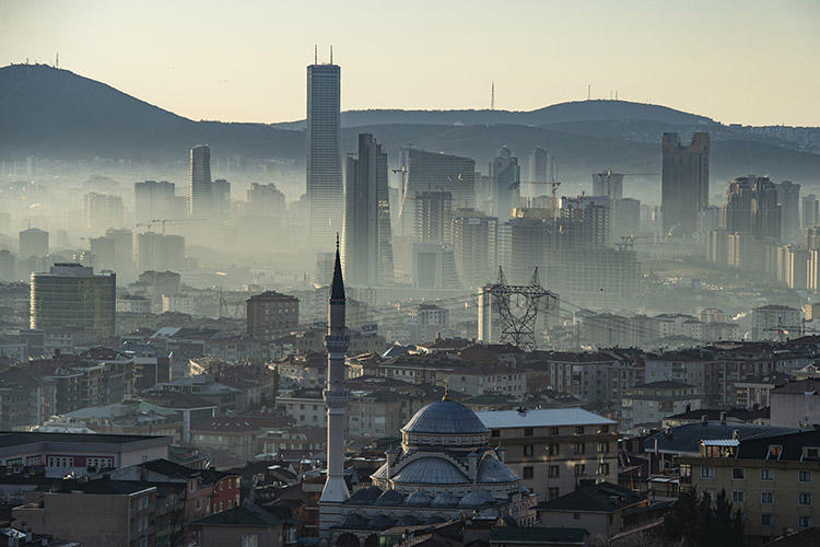 Dawn breaks over Istanbul in March 2019. A court in the Turkish city has rejected a stay of execution request from lawyers representing Cumhuriyet staff. (AFP/Yasin Akgul)