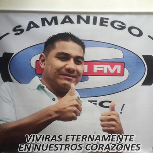 A banner with the image of Libardo Montenegro, a veteran reporter for community radio station Samaniego Stereo in southern Colombia who was shot dead on June 11. (CPJ/John Otis)