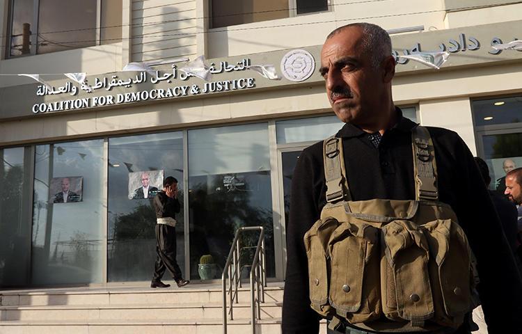 A member of the Asayish is seen in Sulaymaniyah, Iraqi Kurdistan, on May 13, 2018. Asayish forces in Sulaymaniyah recently detained freelance journalist Zmnako Ismael. (Reuters/Ako Rasheed)