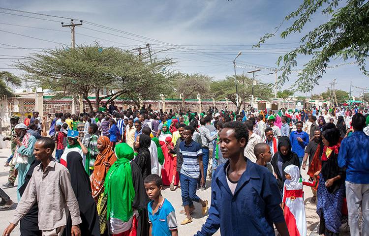 People take part in celebrations of the 27th anniversary of self-declared independence of Somaliland in Hargeisa, on May 15, 2018. Somaliland police on July 30, 2019, arrested four Eryal TV journalists filming a corruption story in Hargeisa. (Mustafa Saeed/AFP)