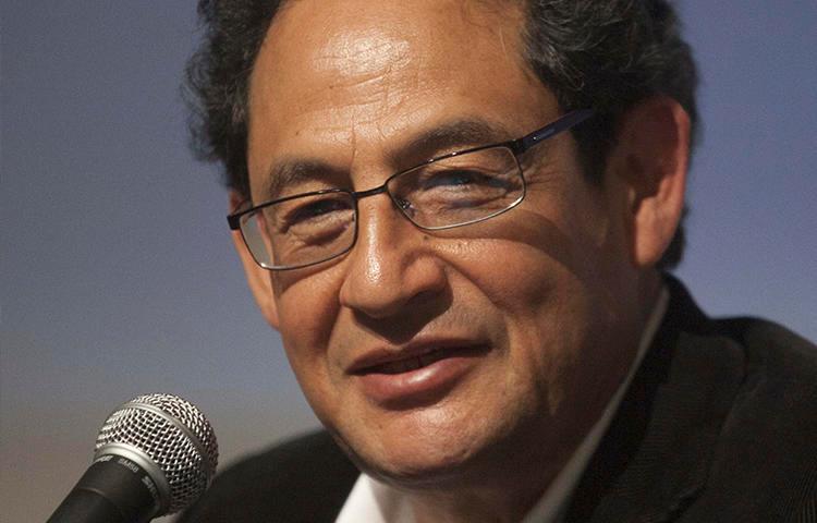 El periodista Sergio Aguayo Quezada, visto en la Ciudad de México, el día 5 de abril del 2013. Recientemente, Aguayo fue multado 10 millones de pesos en un juicio por daño moral. (AP/Alexandre Meneghini)