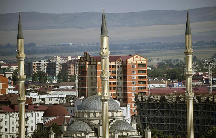 A view of downtown Grozny, the capital of Russian North Caucasus region of Chechnya, on July 26, 2019. Russian journalist Elena Milashina was attacked in Grozny on February 6, 2020. (AFP/Alexander Nemenov)