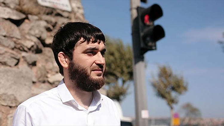 New charges were recently filed against Chernovik editor Abdulmumin Gadzhiev, who has been detained since June 2019. (Chernovik)