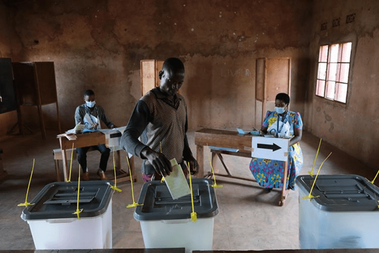 A man casts his ballot in Giheta, central Burundi, on May 20, 2020. (AFP)