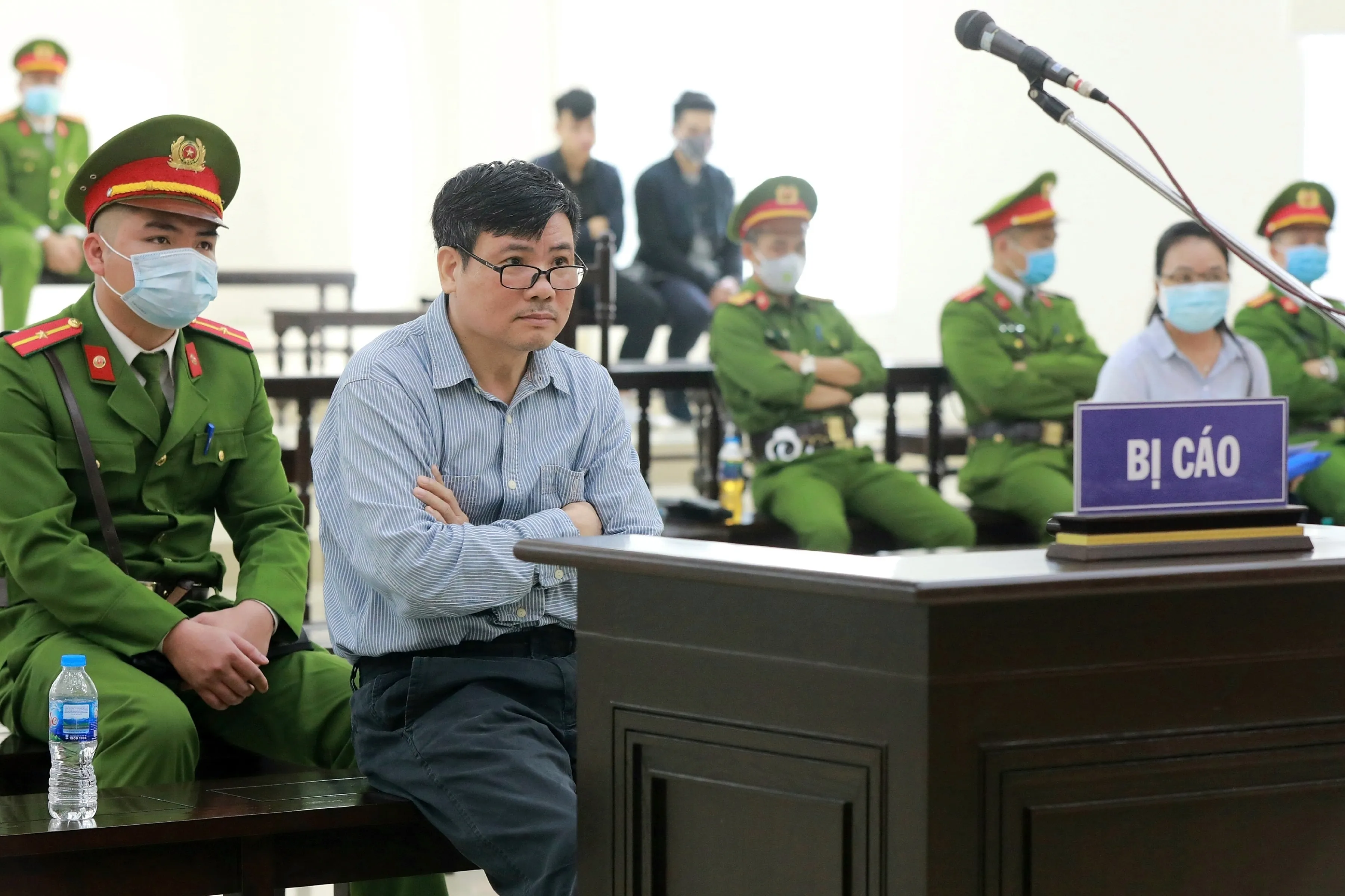 Vietnamese Blogger Truong Duy Nhat’s 10-year Jail Sentence Upheld On ...