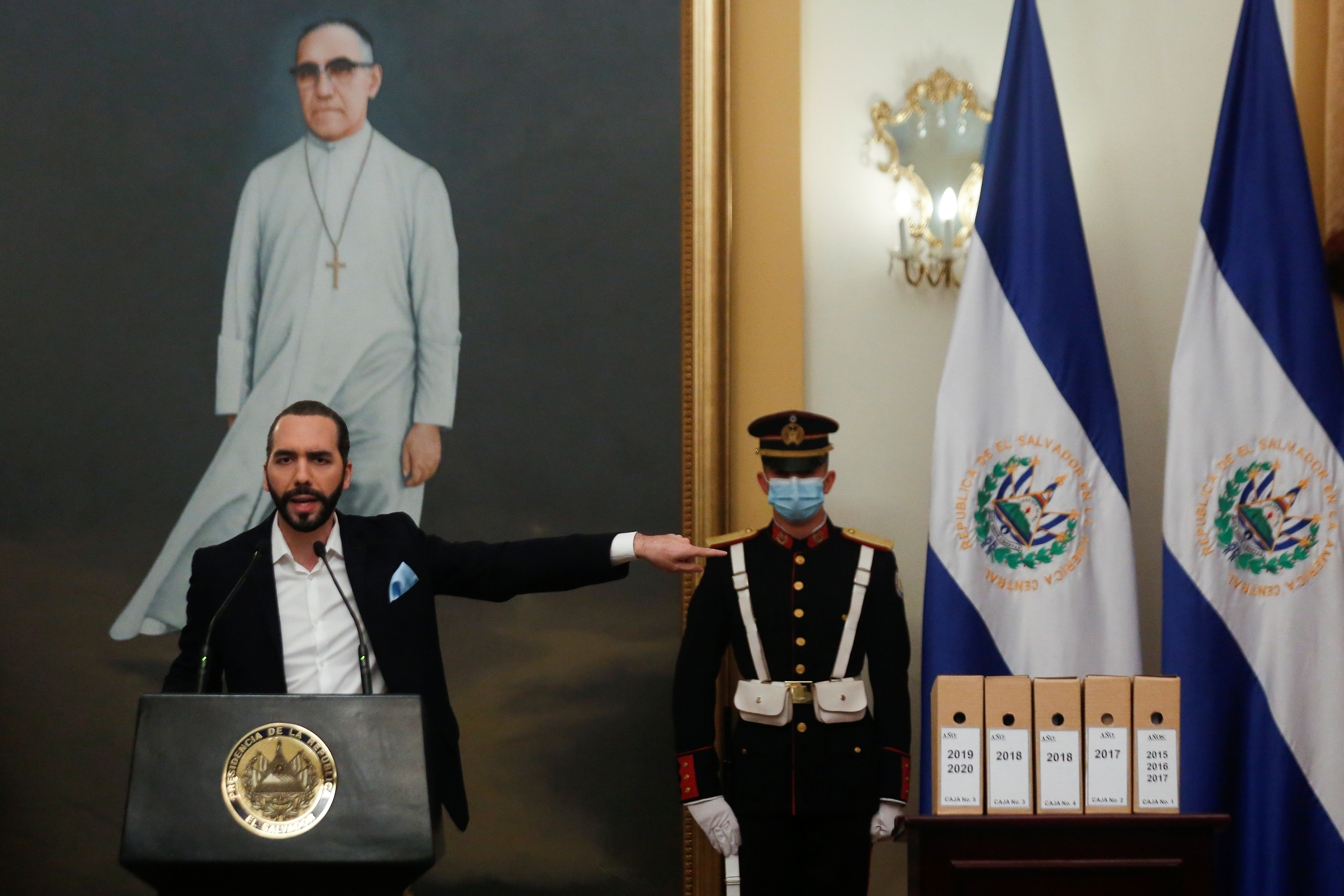 Without offering proof, Salvadoran President Bukele alleges money  laundering investigation into El Faro news website - Committee to Protect  Journalists