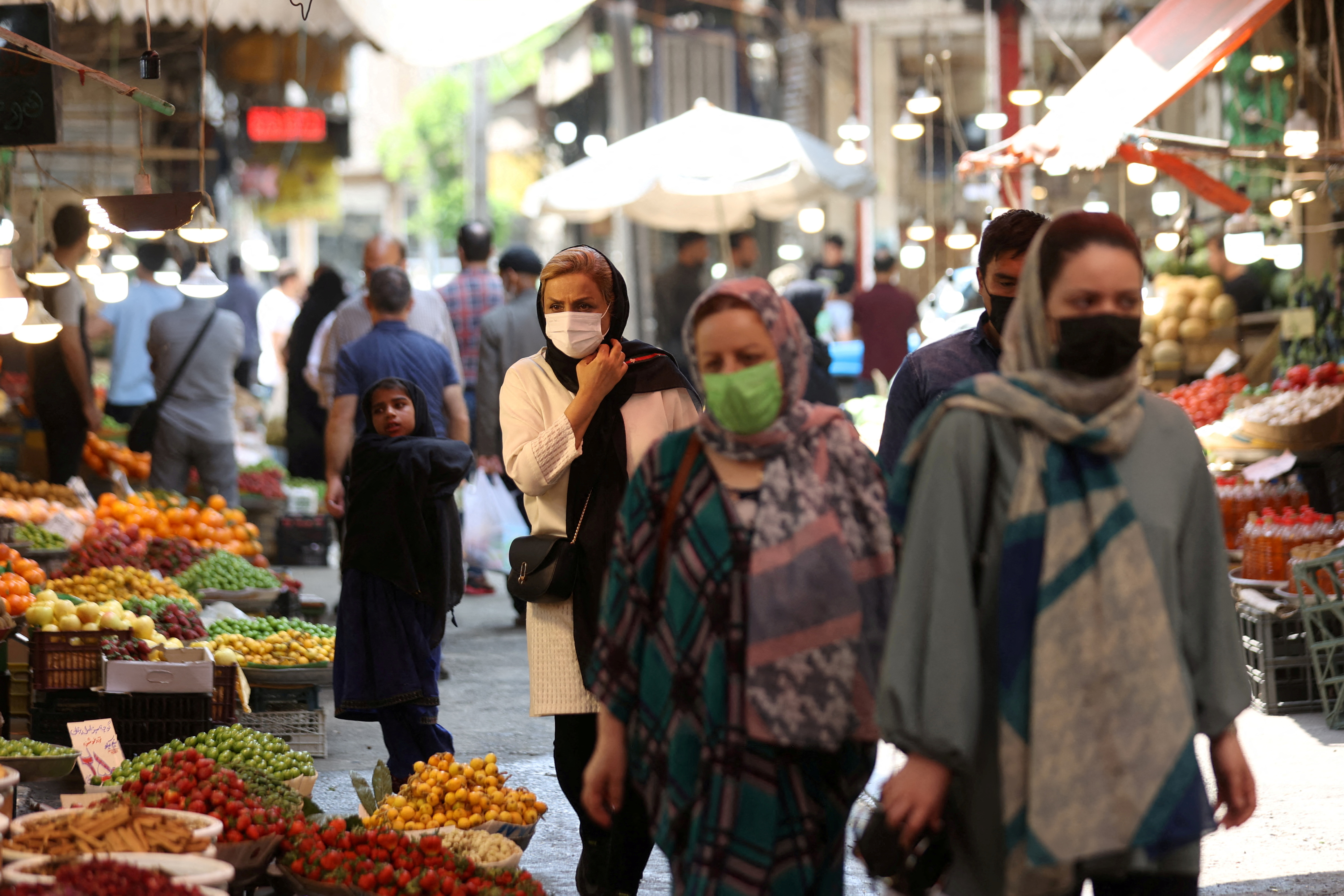 Иран май. Тегеран рынок. Иранское время. Время в Иране сейчас. 4 Years in Tehran.