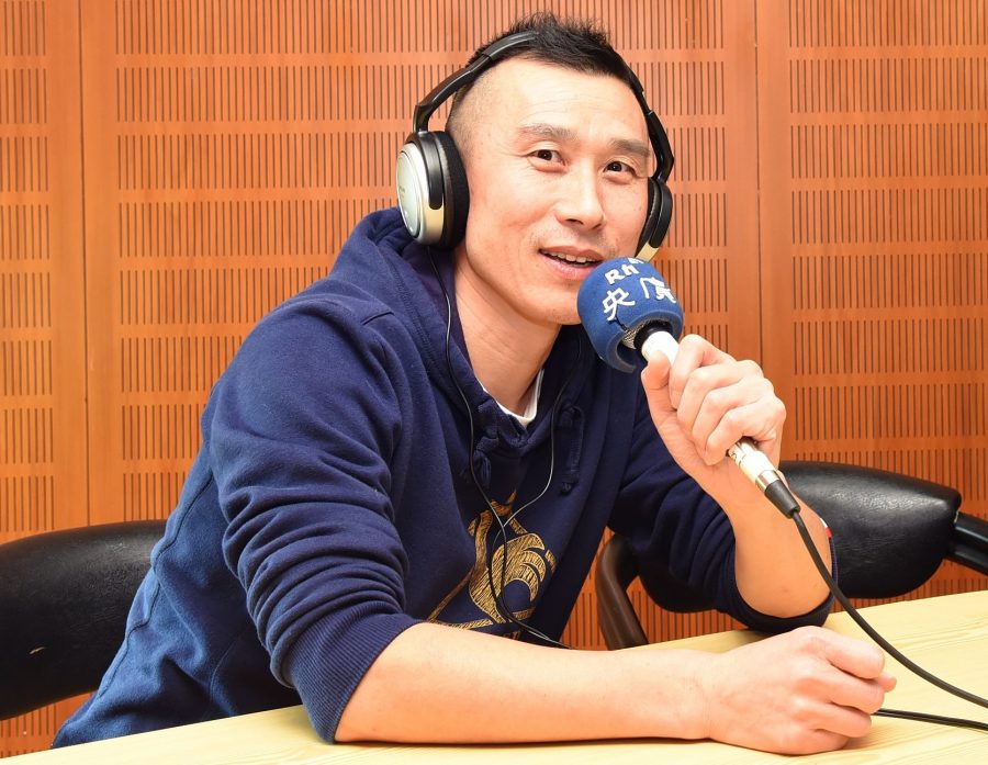 Li Yanhe radio host