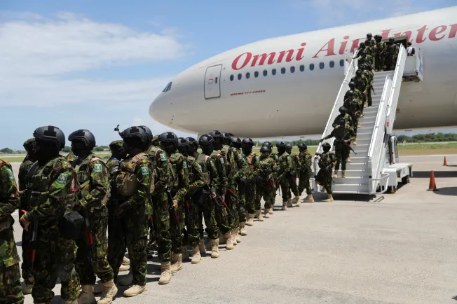 Members of the second contingent of Kenyan police disembark after arriving in the Caribbean country as part of a peacekeeping mission, in Port-au-Prince, Haiti July 16, 2024. (Photo: REUTERS/Ralph Tedy Erol)