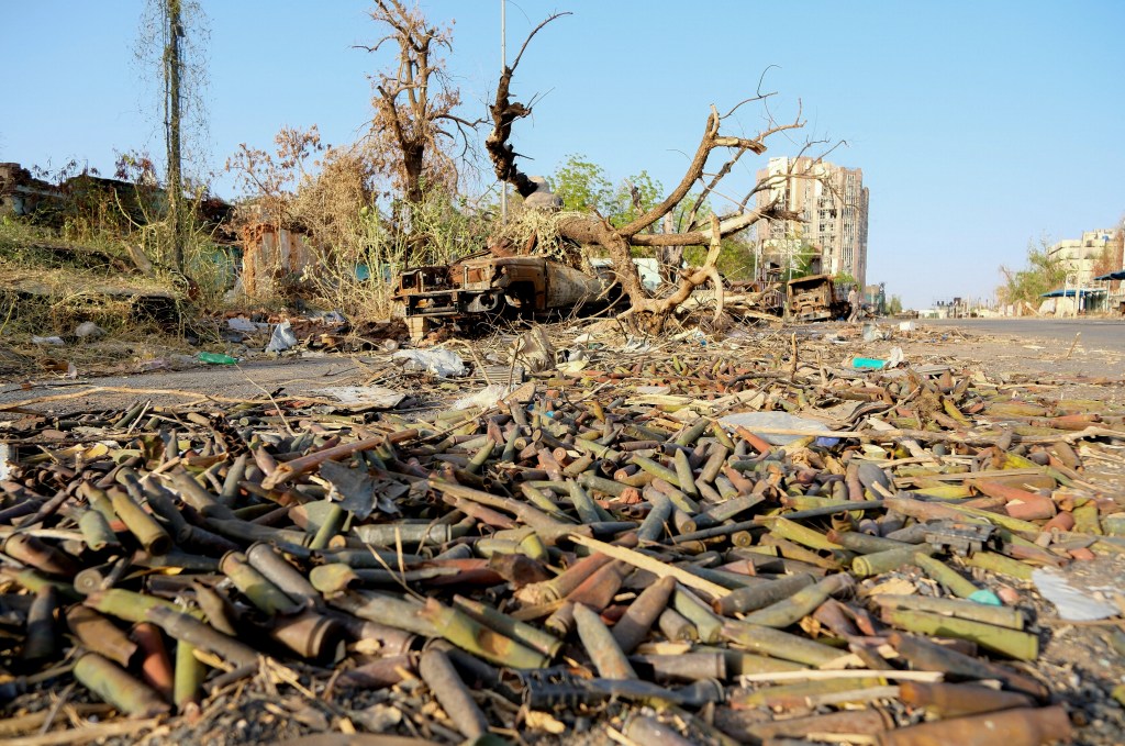 Unexploded ordnance lie on the ground on a street, after the Sudanese army deepened its control over Khartoum from the Rapid Support Forces (RSF), Sudan April 27, 2025. REUTERS/El Tayeb Siddig