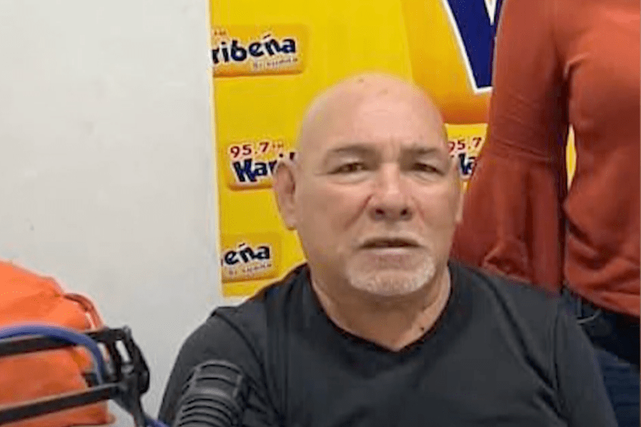 Hora Cero (Zero Hour) host Raúl Celis López