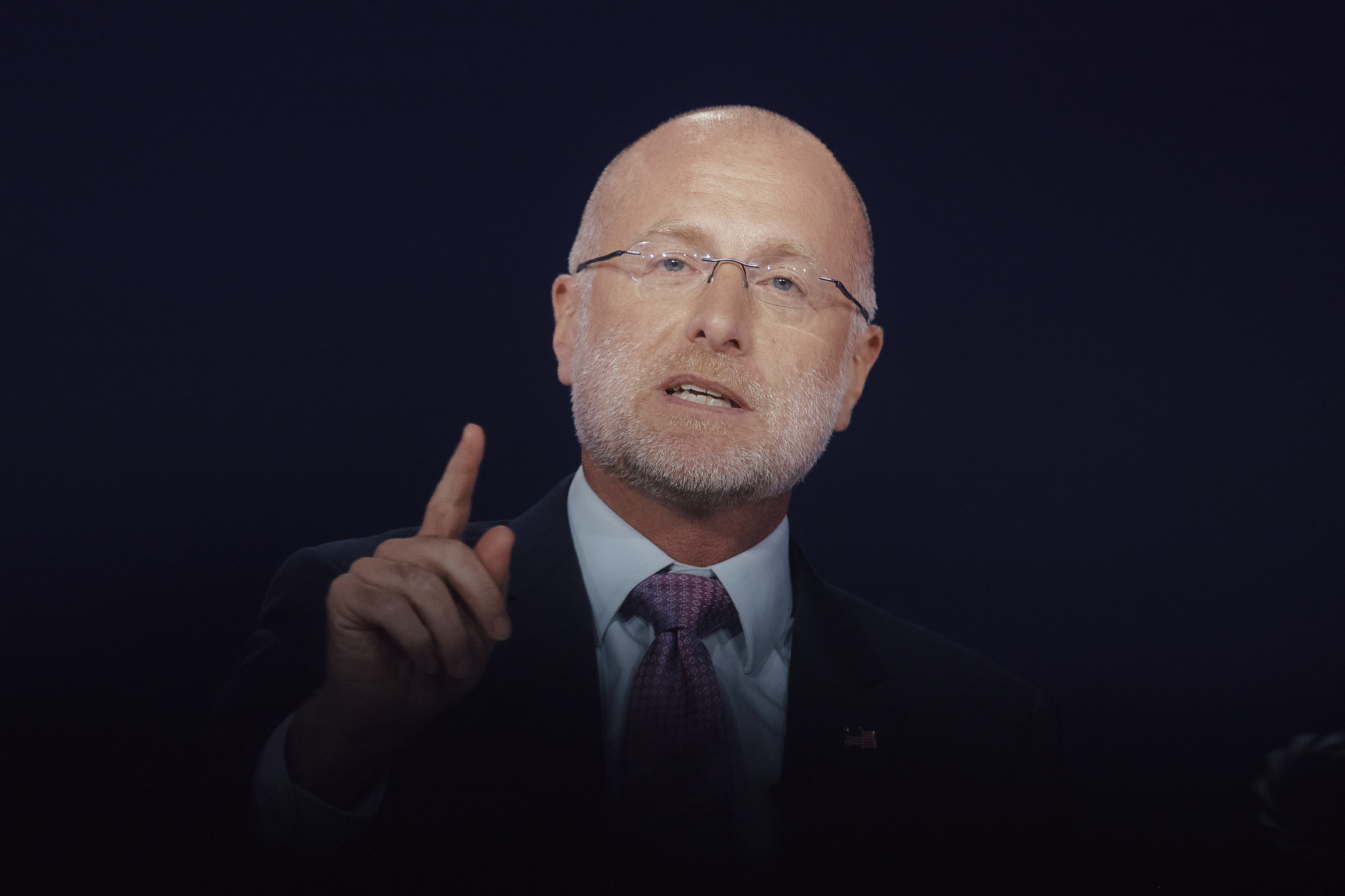 Under Brendan Carr’s leadership, the FCC has reopened several investigations major, threatened to revoke local station licenses, and threatened to block mergers of telecommunication companies if they air certain content. (Photo: AP Photo/Andres Kudacki)