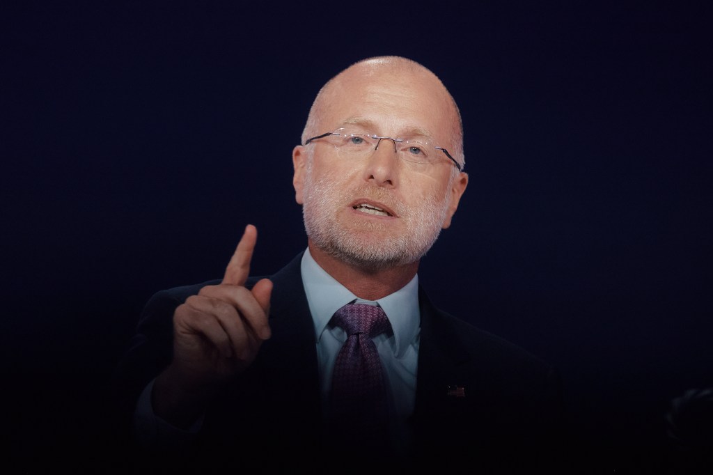 Under Brendan Carr’s leadership, the FCC has reopened several investigations major, threatened to revoke local station licenses, and threatened to block mergers of telecommunication companies if they air certain content. (Photo: AP Photo/Andres Kudacki)