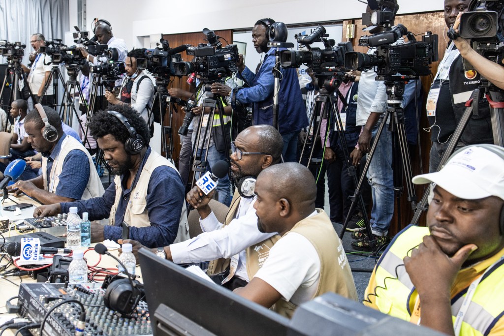 Journalists in Luanda in August 2022. Thirty-eight organizations are asking the Angolan government to reconsider a draft law that could be weaponized against the press.