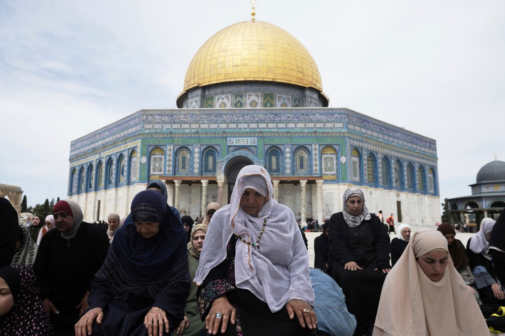 Palestinian journalists targeted with Ramadan bans, arrests at Al-Aqsa holy site