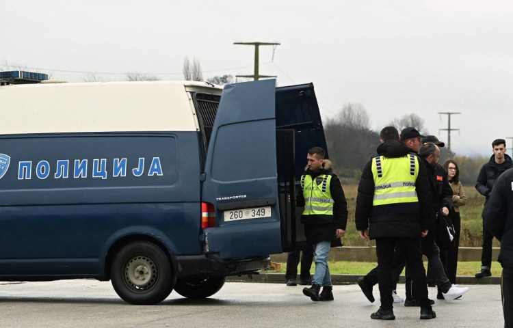 Police have arrested a man who forced his way into the Infomax newsroom in Skopje.