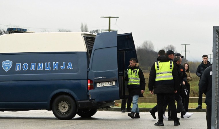 Police have arrested a man who forced his way into the Infomax newsroom in Skopje.